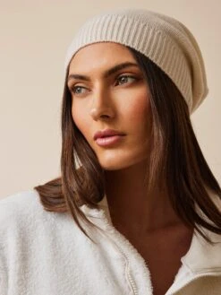 Wool Cashmere Beanie 10 Wool Cashmere Beanie -Greyson Clothiers Shop LFA22A21 541 0101 DETAIL