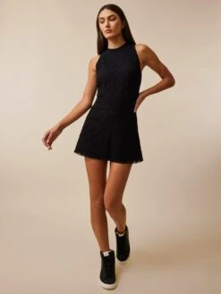 Wolf Links Lace Mock Neck Top -Greyson Clothiers Shop LFA23K31 001 2086 FULL