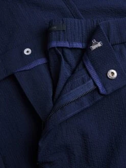 Rhodes Pant -Greyson Clothiers Shop MSP24B06 417 Detail1 1694