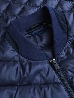 Cody X-Lite Full Zip Vest 15 Cody X-Lite Full Zip Vest -Greyson Clothiers Shop MSP24O61 390 Detail1 0465